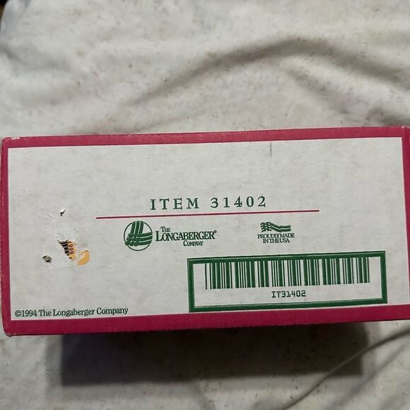 Longaberger Retired Traditional Holly Set of 2 Mugs Made in USA - Picture 6 of 6